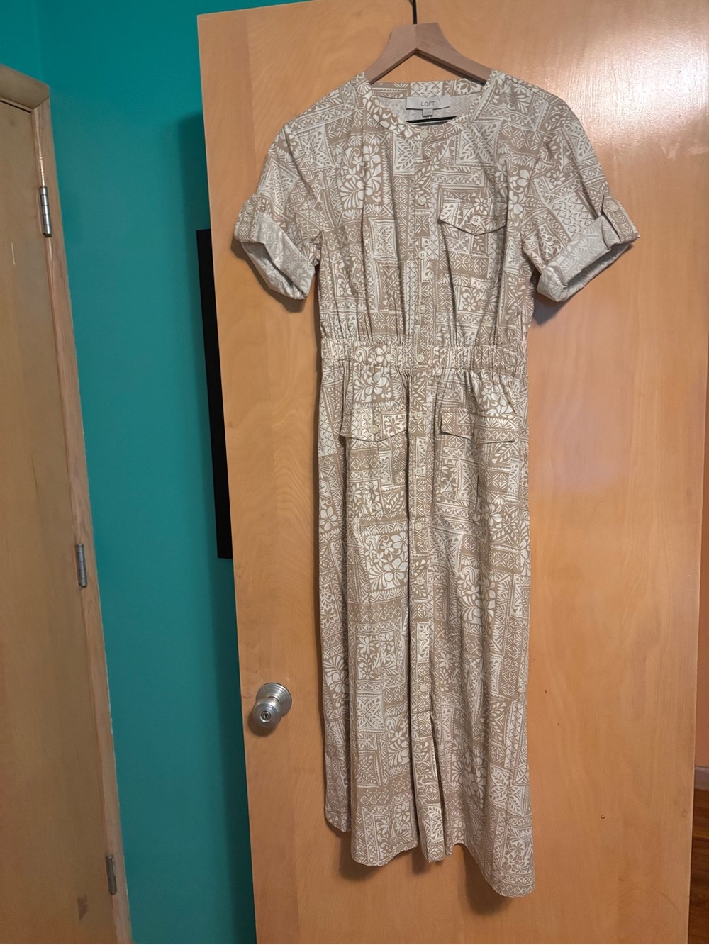 LOFT Cream and Tan Patterned Short-Sleeve Maxi Dress